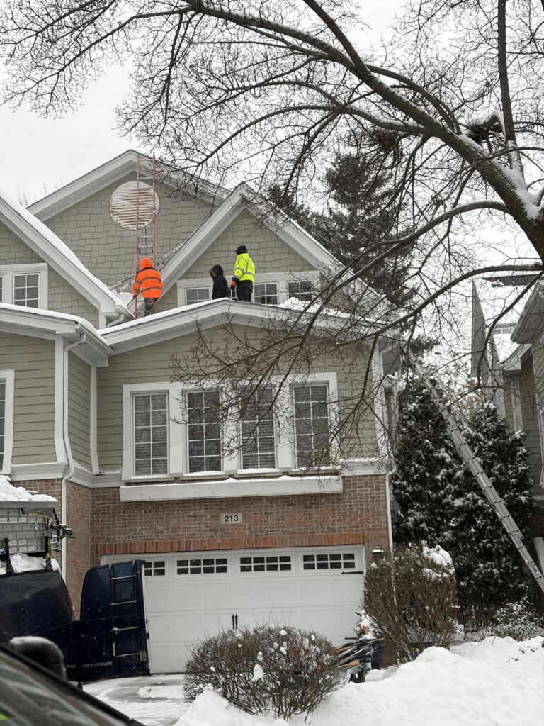 licensed roofing experts Chicago