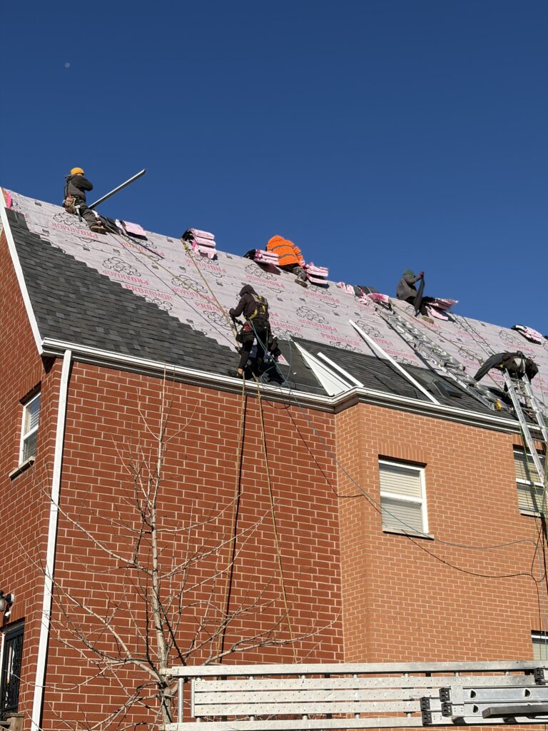 licensed roofing experts Chicago